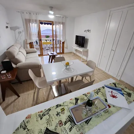 Apartment Santiago Beach, Cristianos With Air Conditioning